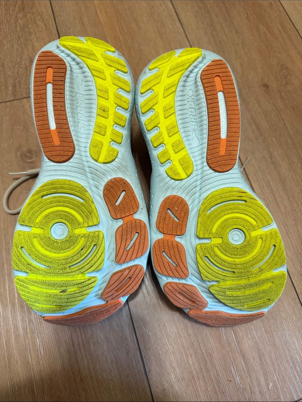 Brooks Women's Running Shoes - Picture 3 of 5